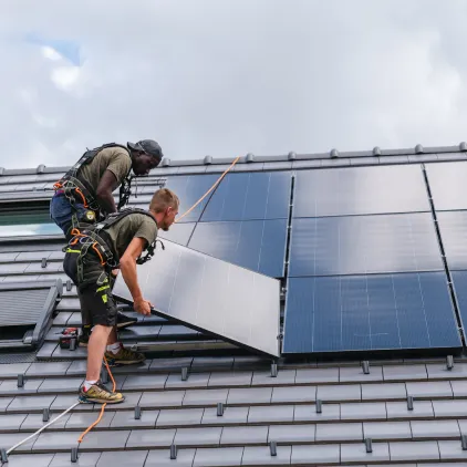 panneaux-solaires-photovoltaiques-3-alpes-chauffage-confort-a2c-enr-chauffage-photovoltaique-digne-les-bains-gap-roquefort-les-pins-04-05-06