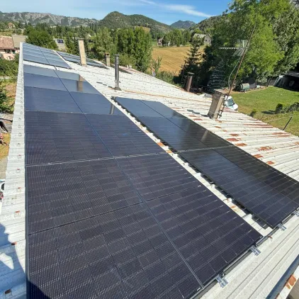 panneaux-solaires-photovoltaiques-4-alpes-chauffage-confort-a2c-enr-chauffage-photovoltaique-digne-les-bains-gap-roquefort-les-pins-04-05-06