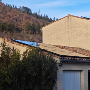 panneaux-solaires-photovoltaiques-3kwc-alpes-chauffage-confort-a2c-enr-chauffage-photovoltaique-digne-les-bains-gap-roquefort-les-pins-04-05-06